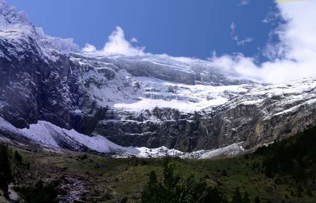 Name: Gavernie Andorra Camera make: NA   Model: NA   Software: NA